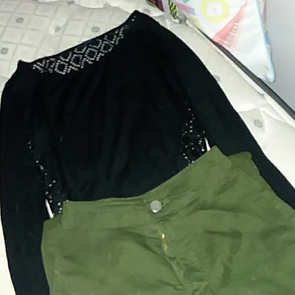Trendy outfit Bundle!!!